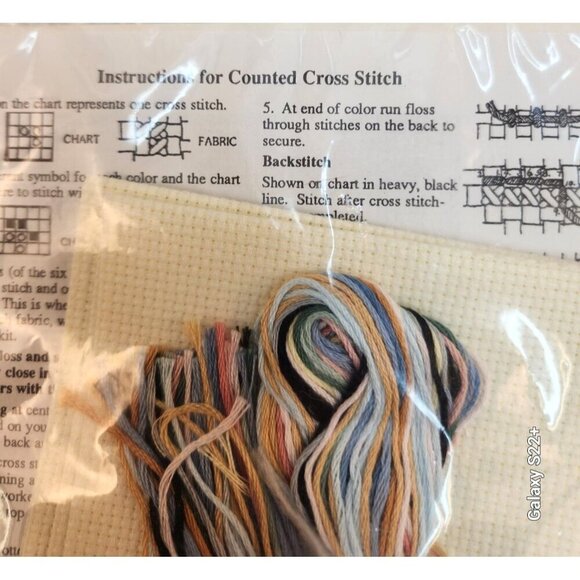 Banar Designs Counted Cross Stitch Kit With Floral Basket Pattern - Picture 3 of 6